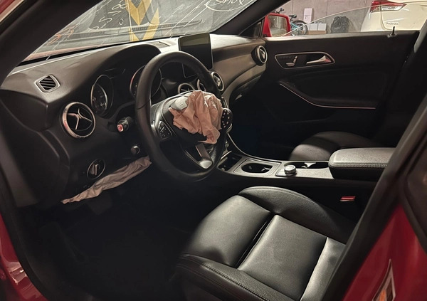 Mercedes-Benz CLA cena 67000 przebieg: 142105, rok produkcji 2018 z Warszawa małe 106